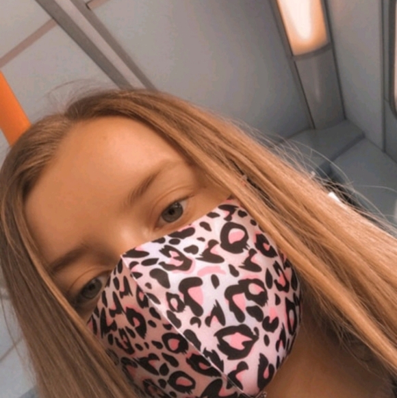 Leopaed print pink mask - Picture 6 of 6